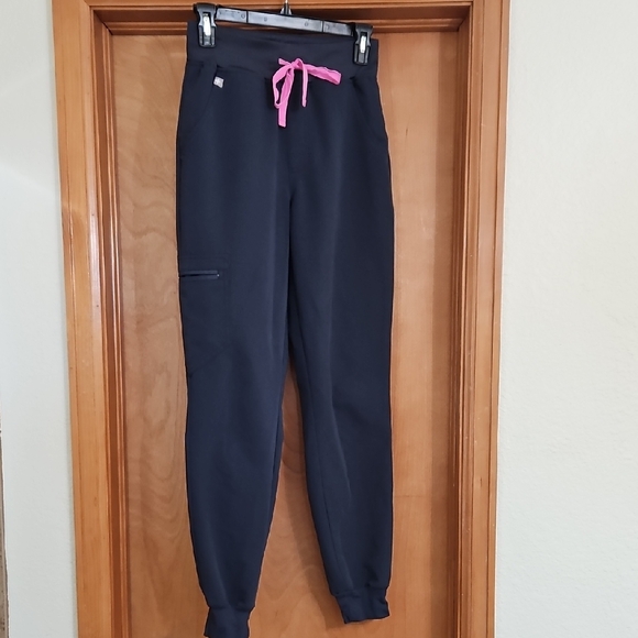 Figs Technical Collection Jogger Scrub Bottoms - Picture 1 of 5